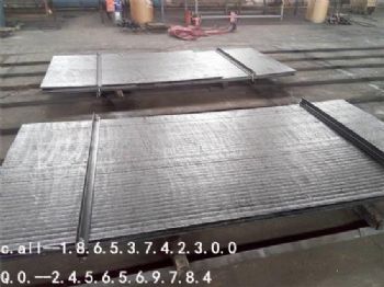 堆焊合金6+4耐磨板 碳化铬双金属耐磨钢板