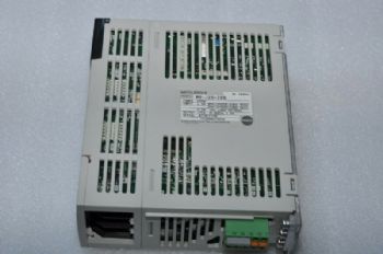 三菱MR-J2S-20B伺服驱动器