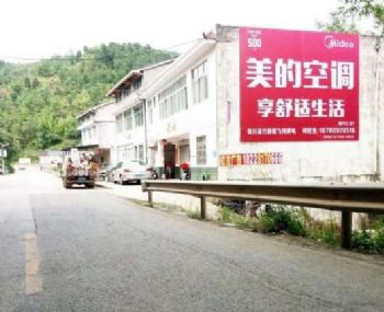 中山灯饰照明楼体喷绘外墙广告牌,打入群众